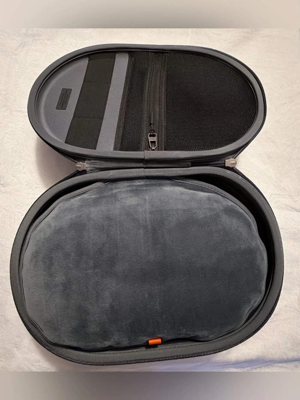 For Apple Vision Pro | Spigen [Klasden Pouch] Portable Travel Carrying Case